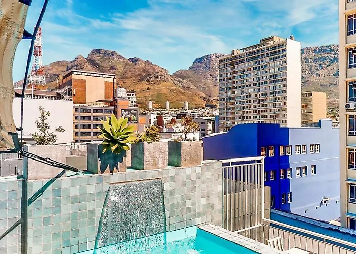 Urban OasisAparthotel